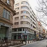 Διαμέρισμα Cheerful Downtown *