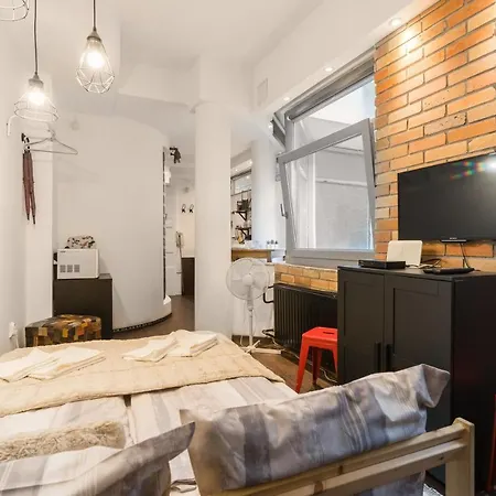 Apartman Cheerful Downtown *